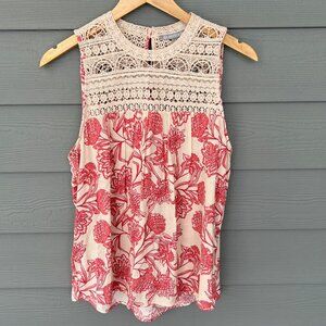 Daniel Rainn Lace Detail Floral Top